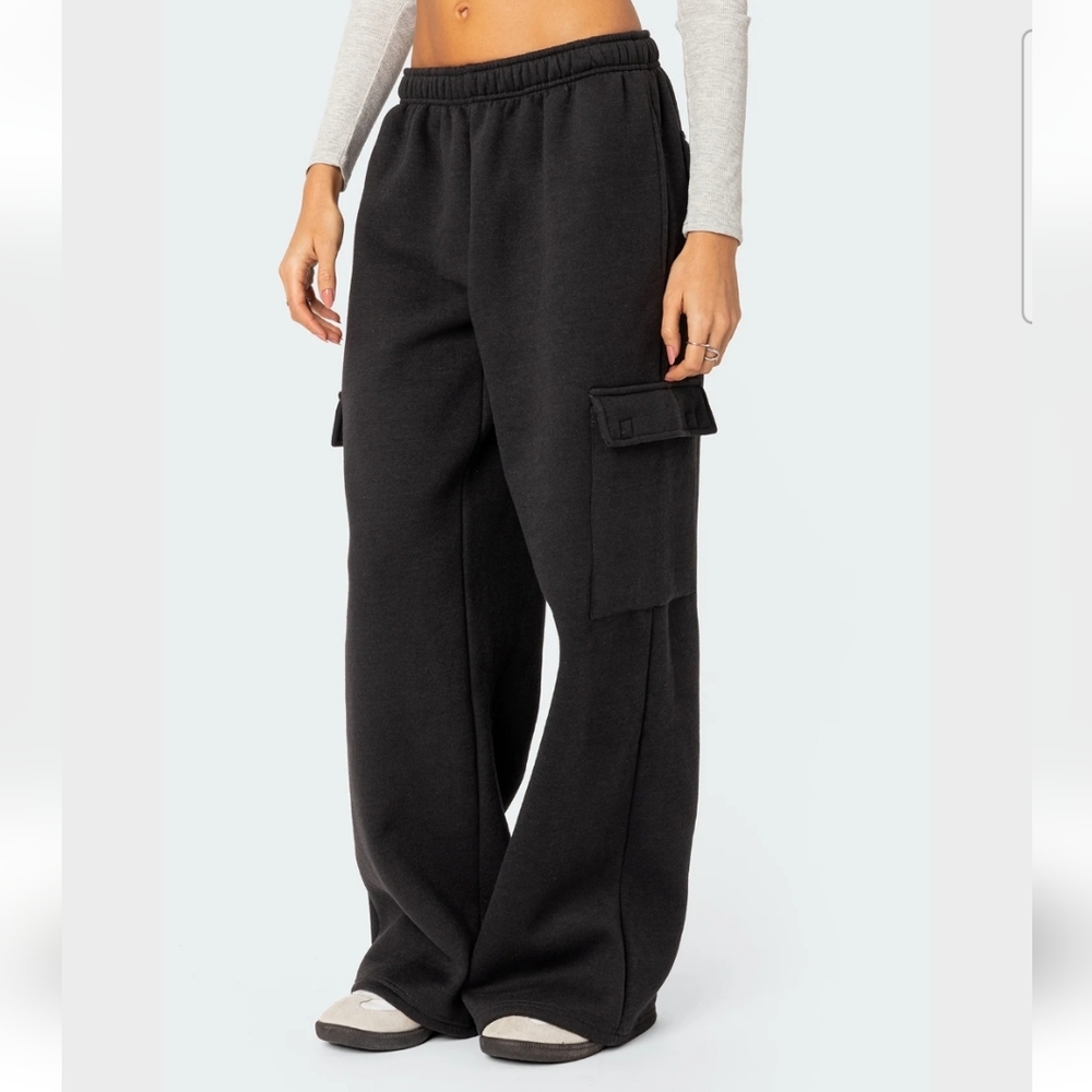 Edikted | Wide Leg Cargo Sweatpants